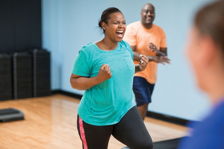 Group Fitness Classes vs. Personal Training: Which Method is Better for Sustaining Long-Term Fitness Motivation?