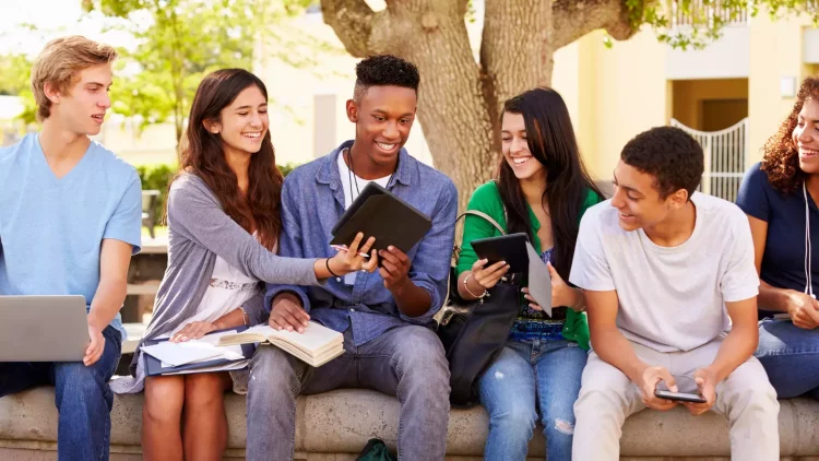 Door-to-Door Wellness: How Local Health Volunteers Are Empowering Neighbors