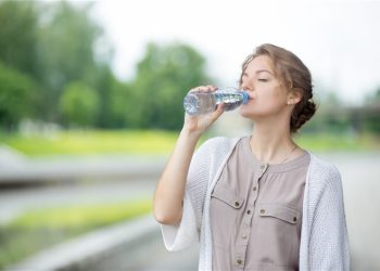 Why Do You Still Feel Tired Even After Drinking Enough Water? These Hidden Causes Might Be to Blame