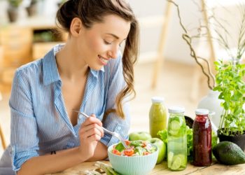 How to Strengthen Your Immune System Through Diet to Prevent Common Illnesses