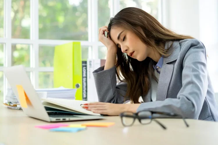 How to Identify If You Are Experiencing Mental Fatigue or Burnout