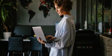 How to Recognize Work Stress and Effectively Manage It to Prevent Burnout